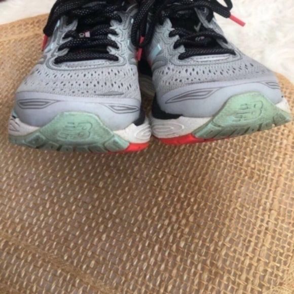 New Balance Running Shoes W880GB7 - Picture 8 of 14